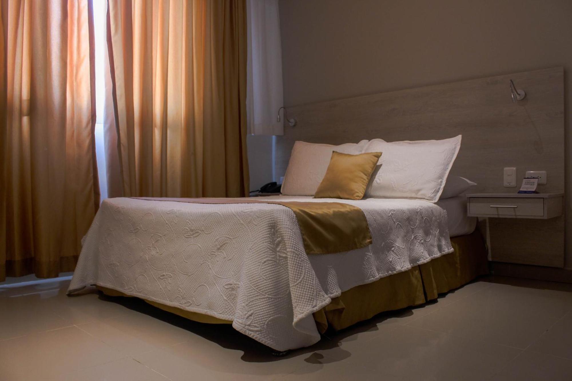 Hotel Dorado Plaza Bocagrande Cartagena Exterior photo